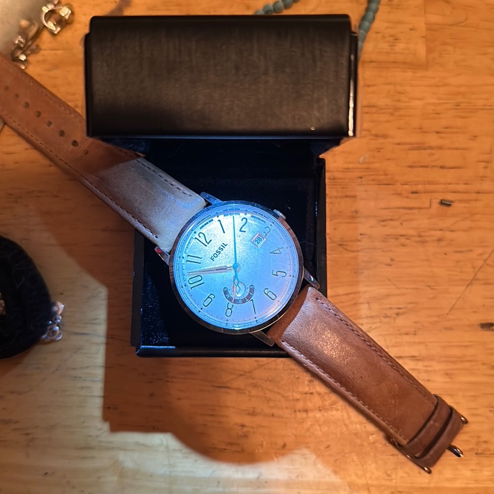 Fossil watch - Women’s